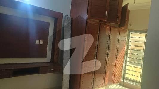 جی ۔ 13 اسلام آباد میں 2 کمروں کا 9 مرلہ زیریں پورشن 95.0 ہزار میں کرایہ پر دستیاب ہے۔