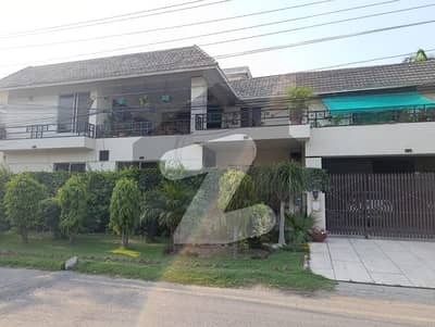 22 Marla Corner Luxury Both Side 65 Feet Road House for Sale in Faisal Town Hot Location