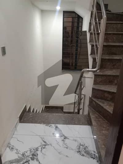 A Beautifull Upper Portion Available For Rent