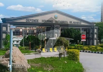 1 kanal Prime Location plot Available Near to Family Bee Park