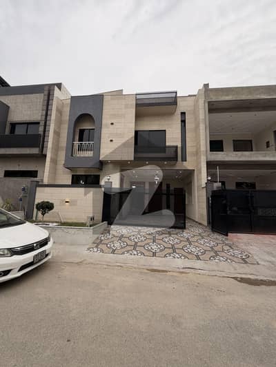 Beautiful Luxury Modern Living House