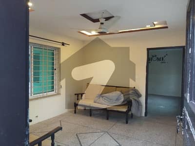 12 Marla House 2nd Floor Mumty Available for Rent in G-9/1 Islamabad | 3 Rooms | Separate Electricity Meter