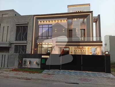 11 Marla House For Sale Semi Furnished