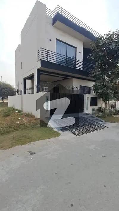 Corner Plot No- 280 Block B - 5 Marla Plot On Top Location of Phase 9 Town DHA Lahore For Urgent Sale Corner Plot No- 280 Block B - 5 Marla Plot On Top Location of Phase 9 Town DHA Lahore For Urgent Sale