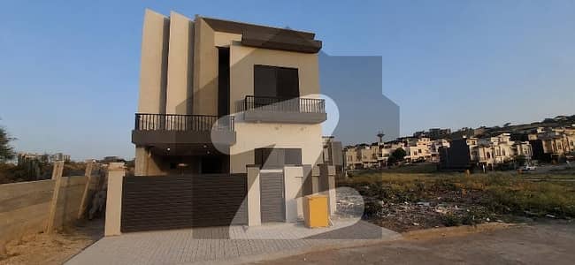 بحریہ گرینز۔ اوورسیز انکلیو - سیکٹر 5 بحریہ گرینز۔ اوورسیز انکلیو,بحریہ ٹاؤن فیز 8,بحریہ ٹاؤن راولپنڈی,راولپنڈی میں 3 کمروں کا 5 مرلہ مکان 2.65 کروڑ میں برائے فروخت۔