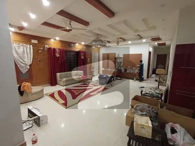 نارتھ ناظم آباد کراچی میں 3 کمروں کا 1 کنال زیریں پورشن 2.35 لاکھ میں کرایہ پر دستیاب ہے۔
