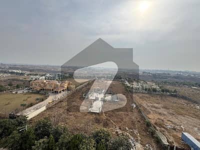 GULBERG RESIDENCIA7M CORNER PLOT BLOCK T LOP CLEAR DEVELOP POSITION