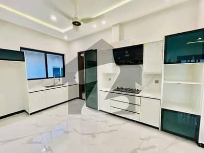 ڈی ایچ اے ڈیفینس فیز 2 ڈی ایچ اے ڈیفینس,اسلام آباد میں 3 کمروں کا 1 کنال بالائی پورشن 1.5 لاکھ میں کرایہ پر دستیاب ہے۔