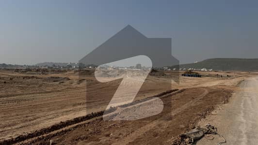 مارگلہ انکلیو مارگلہ ایونیو,اسلام آباد میں 1 کنال رہائشی پلاٹ 6.5 کروڑ میں برائے فروخت۔