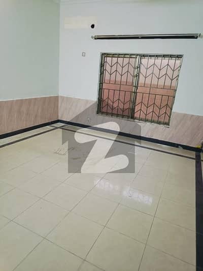 in River garden kanal ki open besment 3bedroom rent dimnd 75000