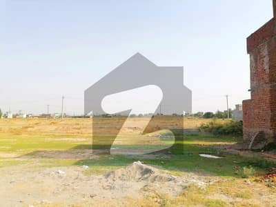 Buy A Centrally Located Prime Location 5 Marla Residential Plot In Khayaban-e-Amin - Block C