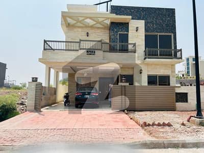 بحریہ انکلیو - سیکٹر ایف بحریہ انکلیو,بحریہ ٹاؤن,اسلام آباد میں 5 کمروں کا 10 مرلہ مکان 16.5 لاکھ میں کرایہ پر دستیاب ہے۔