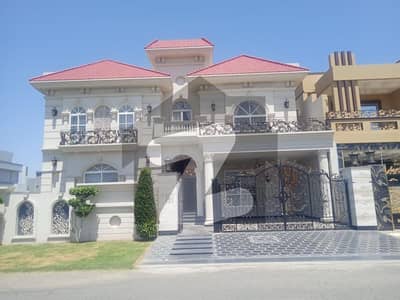 Ready To Buy A Facing Park House 20 Marla In Garden Town Phase 3