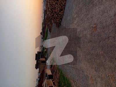 Beautiful Location Plot For In G-14/2