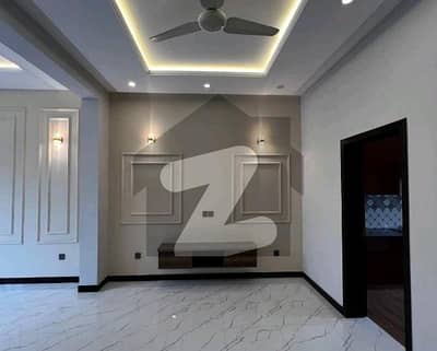 Johar Town House Sized 5 Marla For sale