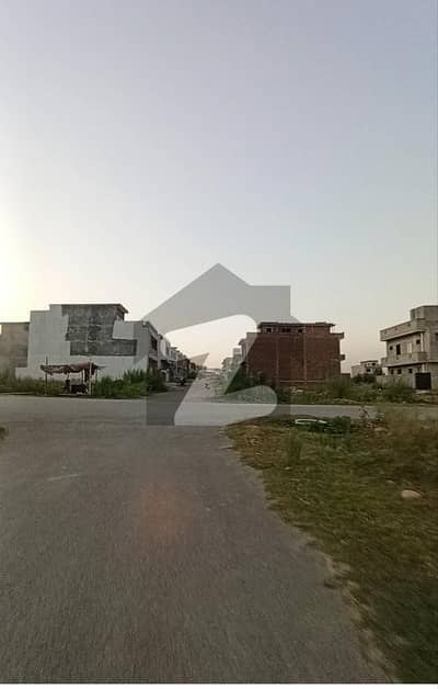 جناح گارڈنز ایف ای سی ایچ ایس,اسلام آباد میں 5 مرلہ رہائشی پلاٹ 1.05 کروڑ میں برائے فروخت۔ جناح گارڈنز ایف ای سی ایچ ایس,اسلام آباد میں 5 مرلہ رہائشی پلاٹ 1.05 کروڑ میں برائے فروخت۔