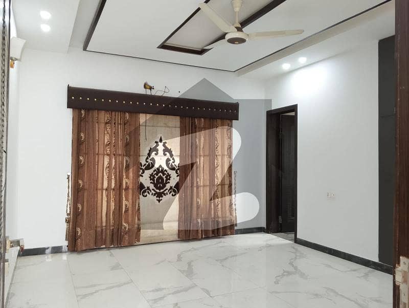 DEFENCE BEAUTIFUL UPPER PORTION FOR RENT DEFENCE BEAUTIFUL UPPER PORTION FOR RENT