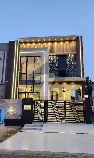 "Brand New 5 Marla Modern Luxury House | A1 Premium Finish in DHA Rehbar 11 Sector 2 | 3 Beds Attached + 2 Kitchens + 2 TV Lounges | Ready to Move!"