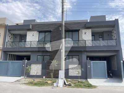 Prime Location In Grand Enclave 5 Marla House For Sale
