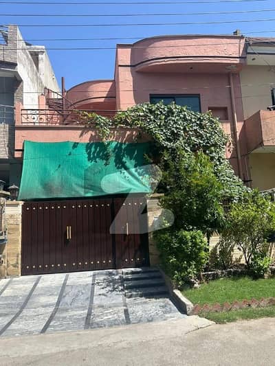 Premium 5 Marla House Is Available For sale In Wapda Town