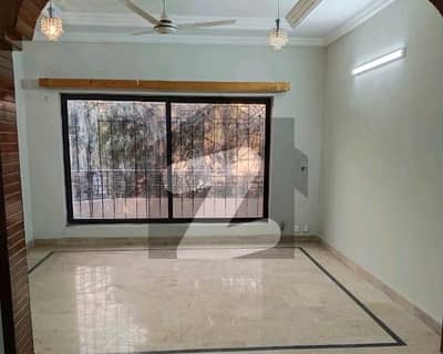 Get In Touch Now To Buy A Corner 1800 Square Feet House In G-11