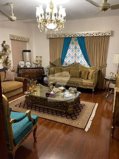 2972 Square Feet Flat Is Available In Affordable Price In Askari 5 - Sector F