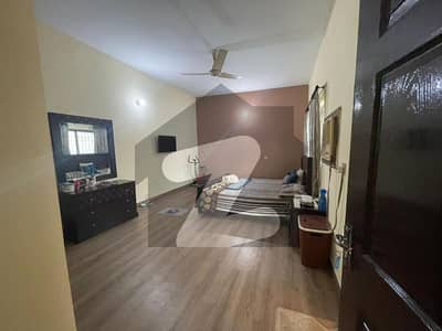 ONE BED FURNISHED FOR RENT IN DHA PHASE 1 TOP LOCATION (ONLY FOR LADY)