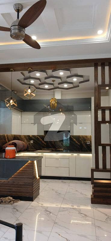 6 MARLA CORNER ULTRA MODERN HOUSE FOR SALE IN SOAN GARDEN