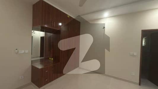 10 Marla Upper Portion Available For Rent. Bahria Enclave Islamabad