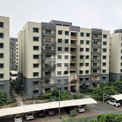 10 MARLA 3 BEDROOM APARTMENT AVAILABLE FOR RENT