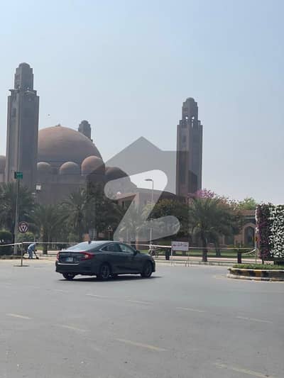 plot# 24, corner Sarwar block,150ft wide bulaivard commercial plot investor price deal plot# 24, corner Sarwar block,150ft wide bulaivard commercial plot investor price deal