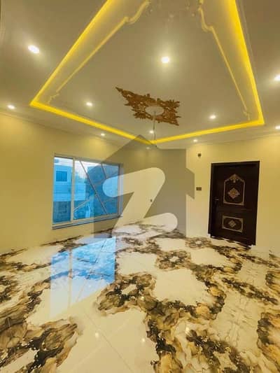 5.5 Marla House for Sale Fatima Avenue