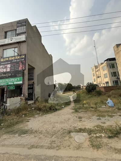 4 Marla Commercial Plot for Sale Broadway Commercial, Paragon City Lahore