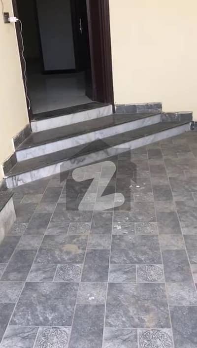 نواب پور روڈ ملتان میں 2 کمروں کا 6 مرلہ مکان 78.0 لاکھ میں برائے فروخت۔