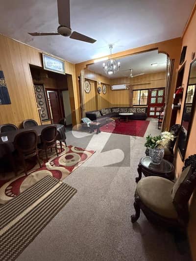 Ground Floor Flat Lush Condition for Rent