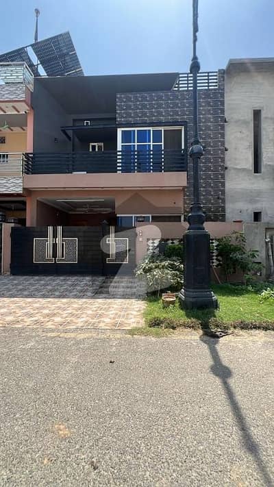 5 Marla Beautiful Double Storey House For Sale In Bahria Nasheman Near Central Park, Ferozepur Road Lahore