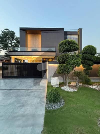 1Kanal Luxury Modern Design House For Rent Near Big Park & Commercial