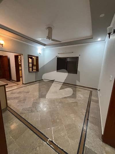 G13/3 Islamabad 10 Marla Corner Upper Portion Available For Rent