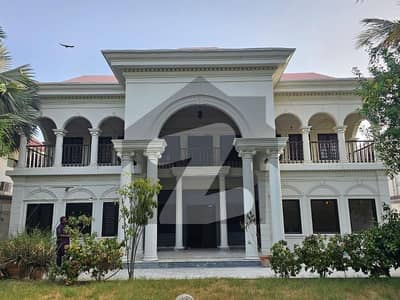 1000SQYD BUNGALOW AVAILABLE FOR SALE AT 25th STREET DHA PHASE 5