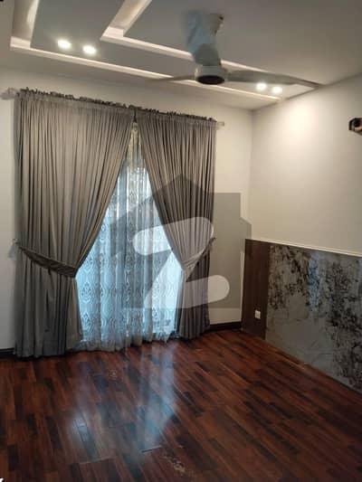 5 MARLA ELEGANT AND FULLY MAINTAINED SUPER HOT LOCATED BUNGALOW IS AVAILABLE IN THE BEST BLOCK OF DHA LAHORE.