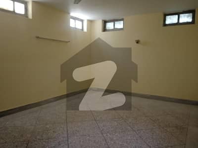 I-8/3 NEAR TO SANGAM MARKET 40*80 2 BED 2 BATH BASEMENT 85000