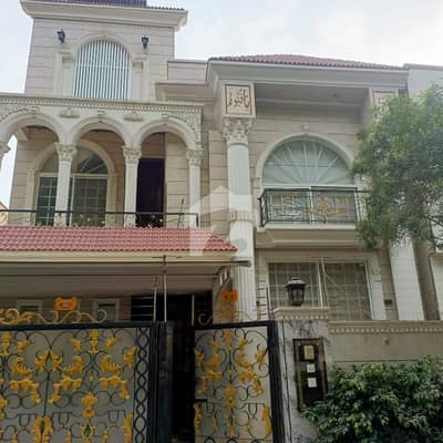 بحریہ ٹاؤن جاسمین بلاک بحریہ ٹاؤن سیکٹر سی,بحریہ ٹاؤن,لاہور میں 5 کمروں کا 10 مرلہ مکان 2.2 لاکھ میں کرایہ پر دستیاب ہے۔ بحریہ ٹاؤن جاسمین بلاک بحریہ ٹاؤن سیکٹر سی,بحریہ ٹاؤن,لاہور میں 5 کمروں کا 10 مرلہ مکان 2.2 لاکھ میں کرایہ پر دستیاب ہے۔