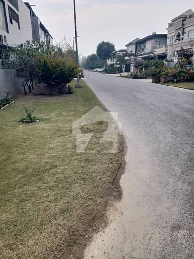 DHA Phase 7 - Block Y Residential Plot Sized 1 Kanal Is Available
