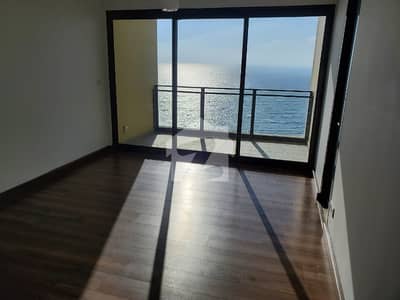 Prime Location In Emaar Pearl Towers 2700 Square Feet Flat For sale