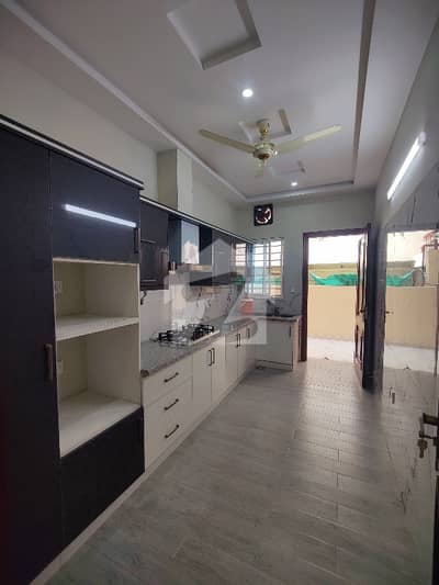 G10 14 Marla New Upper Portion Available For Rent 3bedrooms Servant