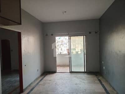 A Great Choice For A 1300 Square Feet Flat Available In Gulistan-E-Jauhar - Block 17