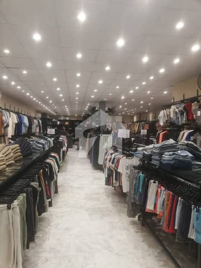 200 Square Yards Commercial Space Available For Rent Block 5 Gulistan-e-Jauhar
