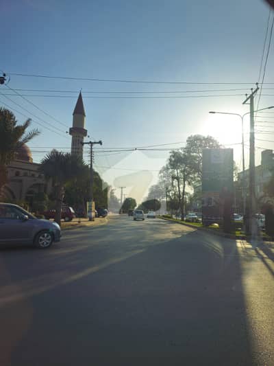 ڈی ایچ اے فیز 6 - سی سی 2 بلاک ڈی ایچ اے فیز 6,ڈیفنس (ڈی ایچ اے),لاہور میں 8 مرلہ کمرشل پلاٹ 9.5 کروڑ میں برائے فروخت۔ ڈی ایچ اے فیز 6 - سی سی 2 بلاک ڈی ایچ اے فیز 6,ڈیفنس (ڈی ایچ اے),لاہور میں 8 مرلہ کمرشل پلاٹ 9.5 کروڑ میں برائے فروخت۔