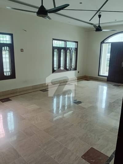 Centrally Located House In Gulistan-e-Jauhar - Block 14 Is Available For sale