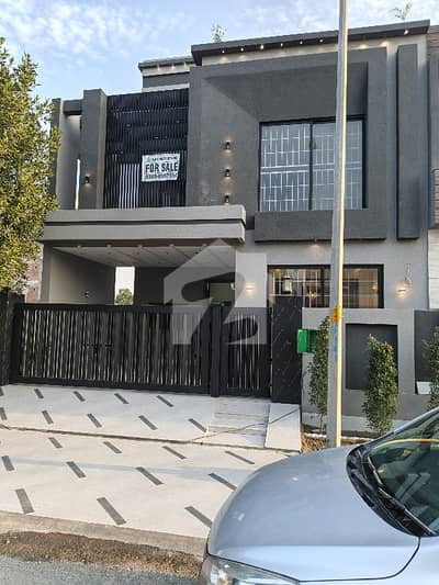 C Block X Tara Modern House C Block X Tara Modern House